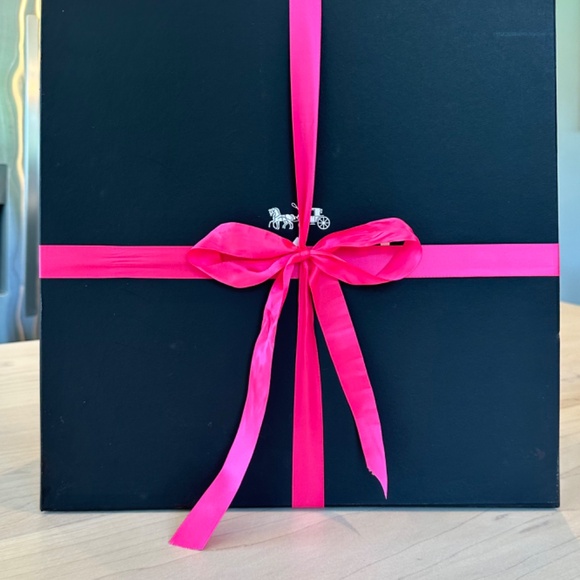 Coach 1941 FIRST GENERATION Black Rogue Bag With Lovk and Key ***NEW*** - Picture 13 of 13